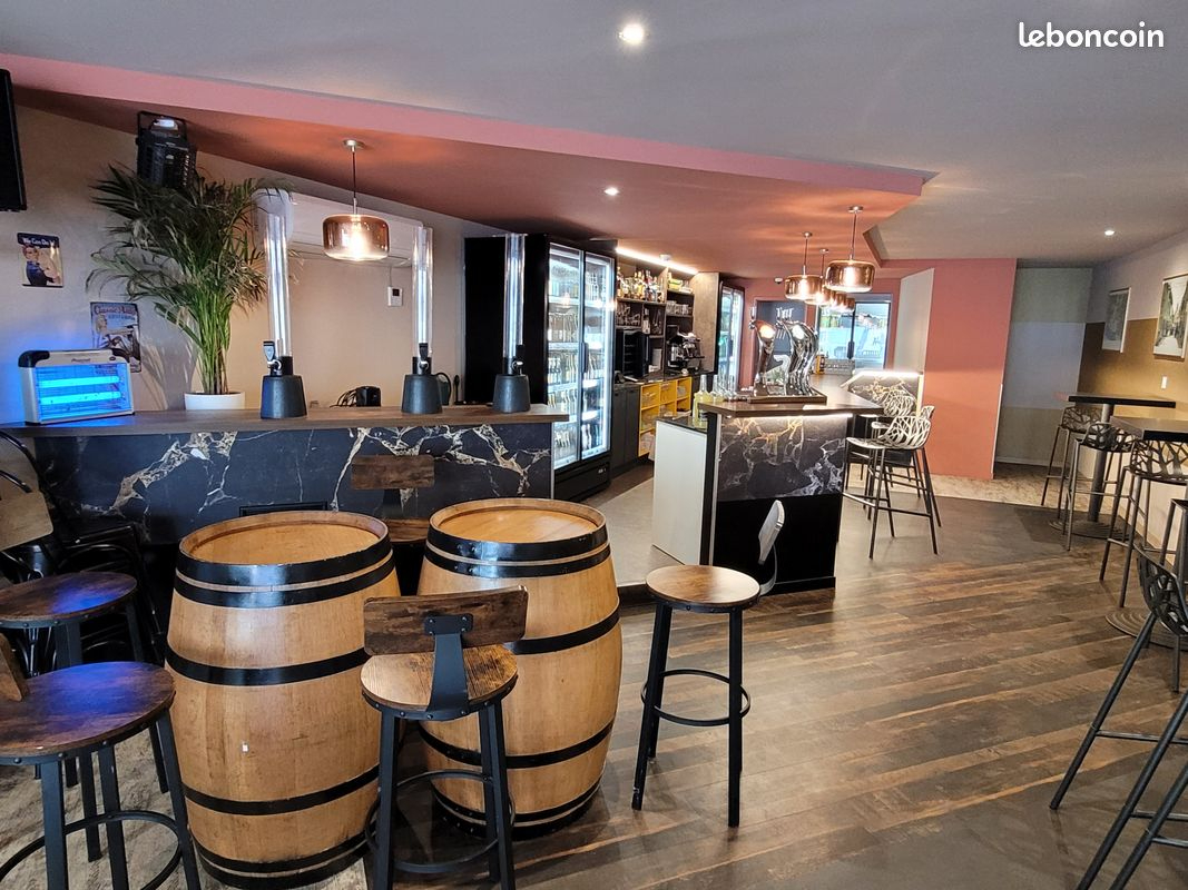 BAR pur  avec LICENCE IV  en parfait état - — photo 2